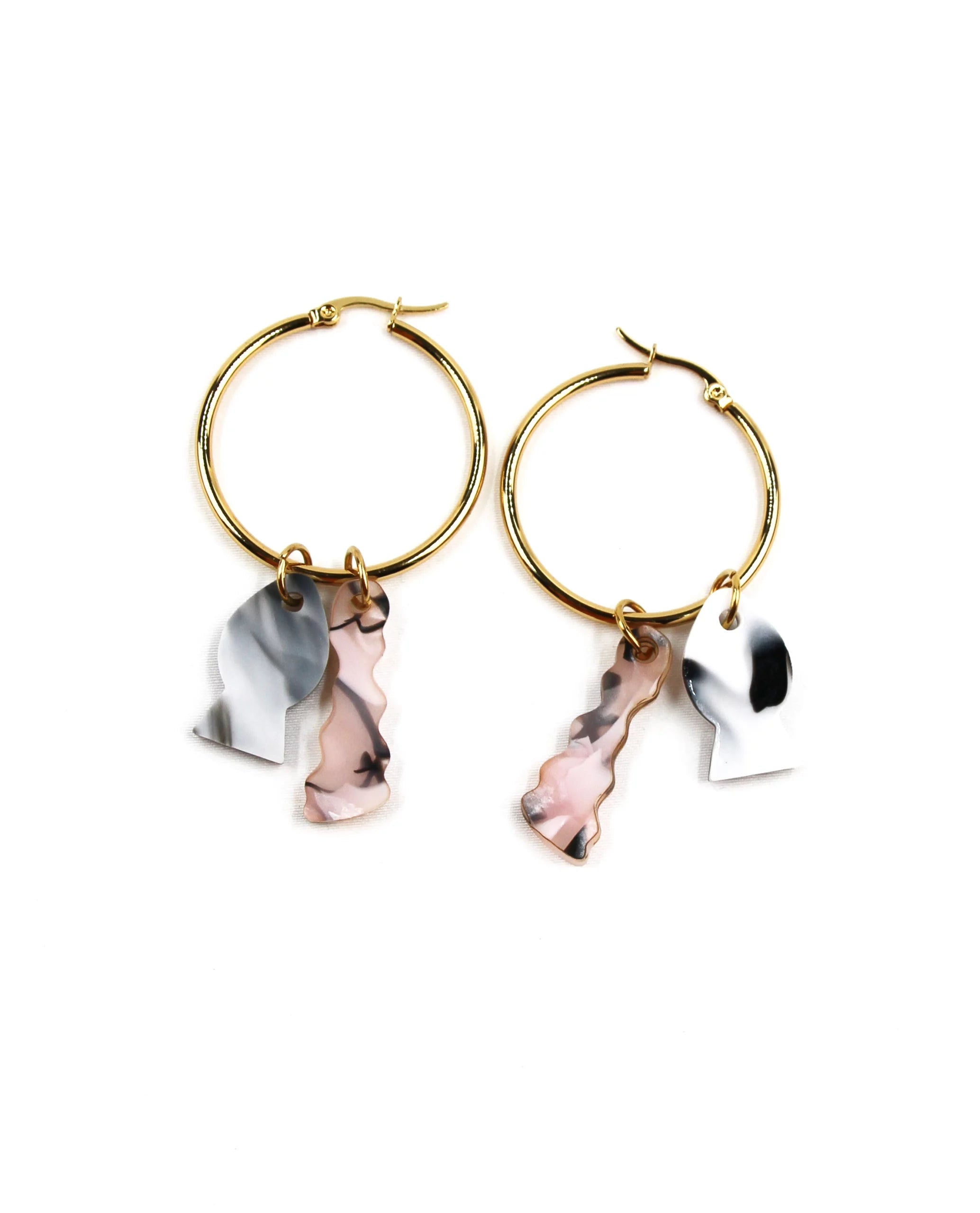 Pendientes aro dorado olas y pez-3